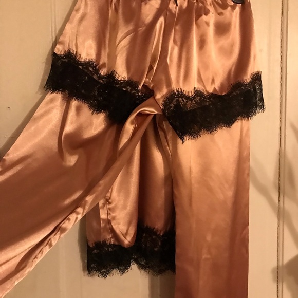 NWOT, 1 set, Intimate/ sleepwear - Picture 12 of 12